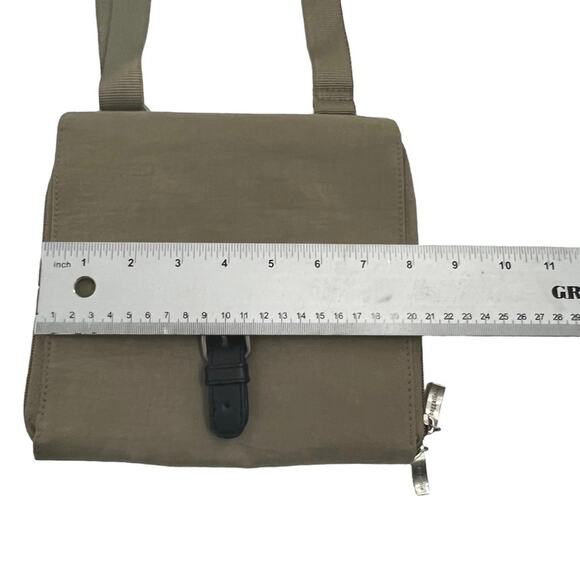 Baggallini Small Tan Crossbody Neutral Travel Bag Magnetic Buckle - Picture 7 of 9
